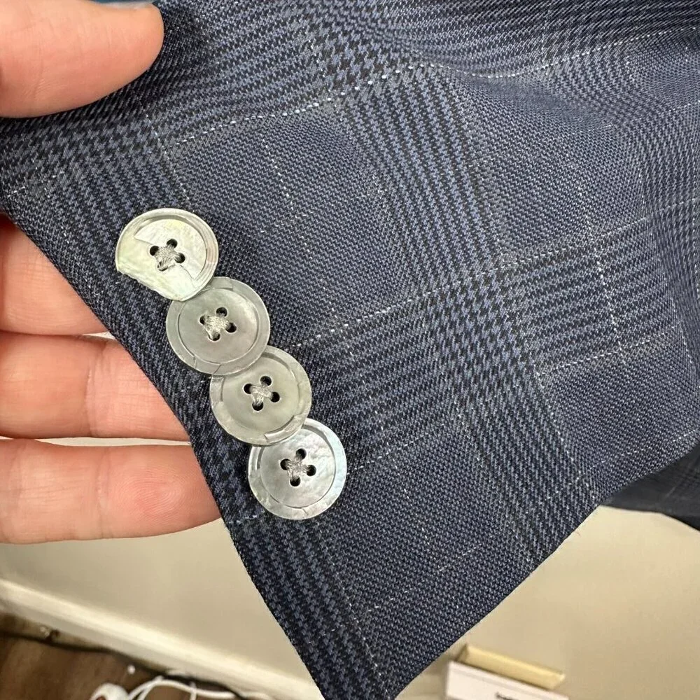 Hugo Boss The James Wool Blazer Jacket Size 44L Blue Plaid Career Business